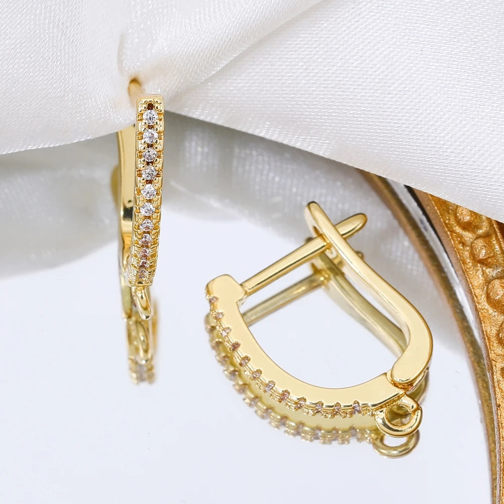 MAE & CO Gold Hoop Earrings